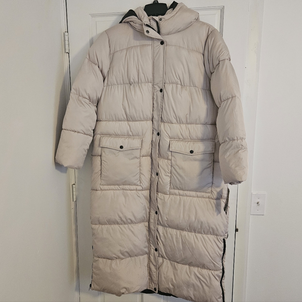 Women's Long Puffer Coat - Beige